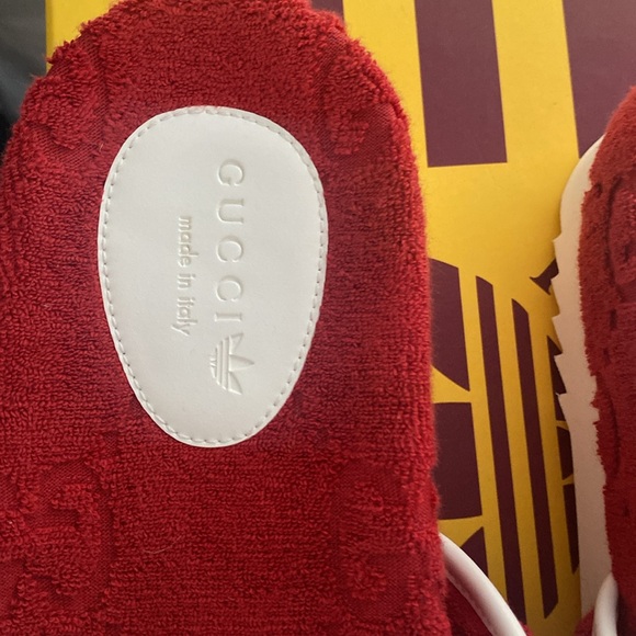 NIB Gucci / Adidas platform slides - Picture 2 of 7